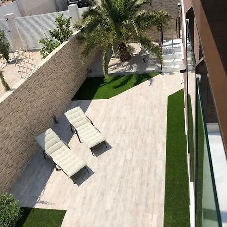 Villa Mondrian Puerto Marino