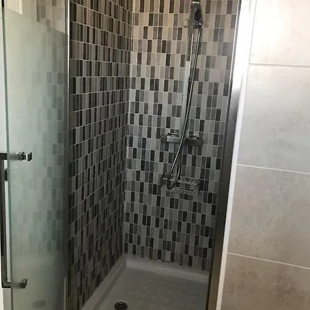 Villa Mondrian Puerto Marino