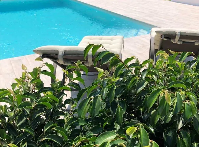 Villa Mondrian Puerto Marino